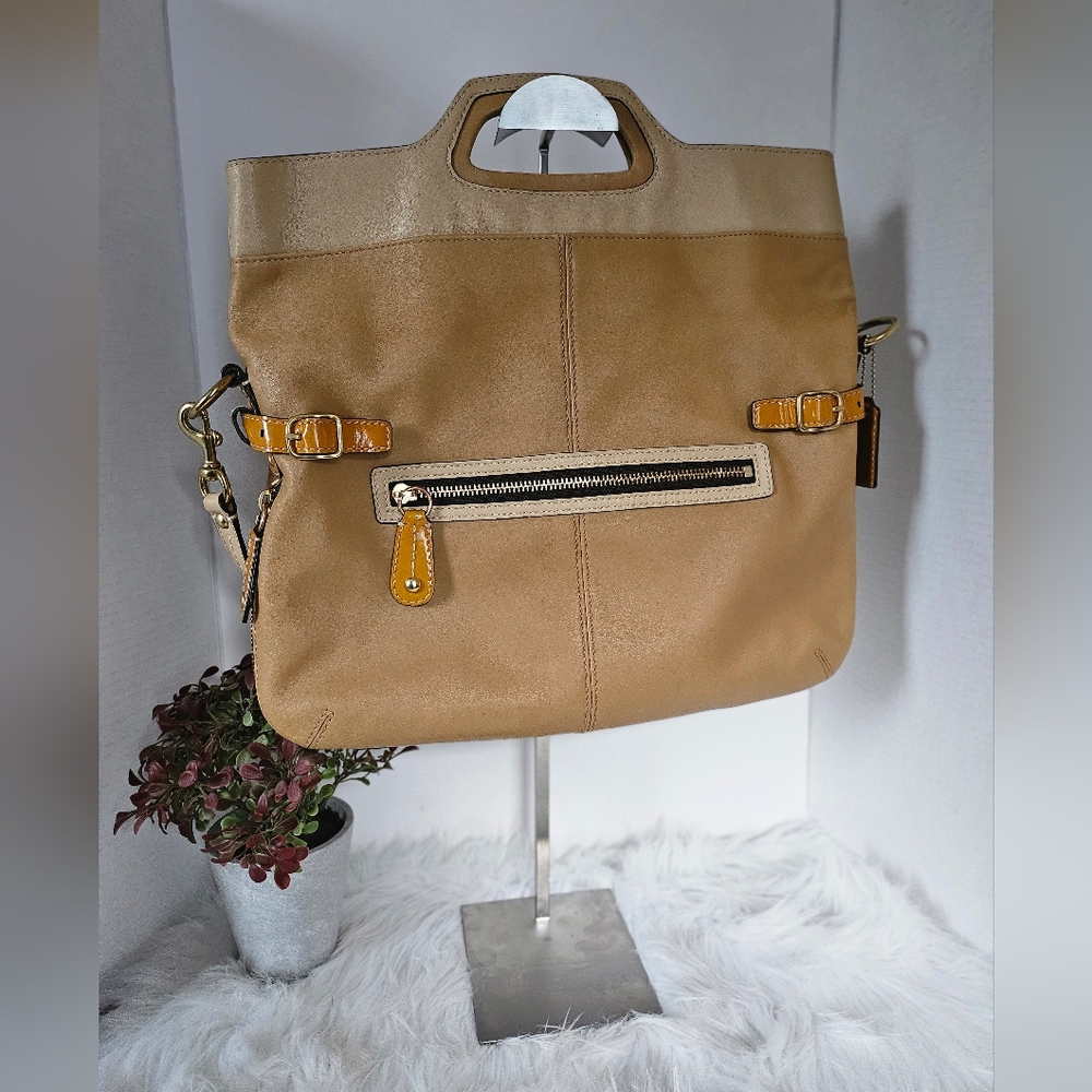Coach 🐚Vintage BONNIE Leather Foldover Convertible Tote — Style 13380 (M0873